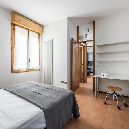 Design Dwelling Near Policlinico Appartement *